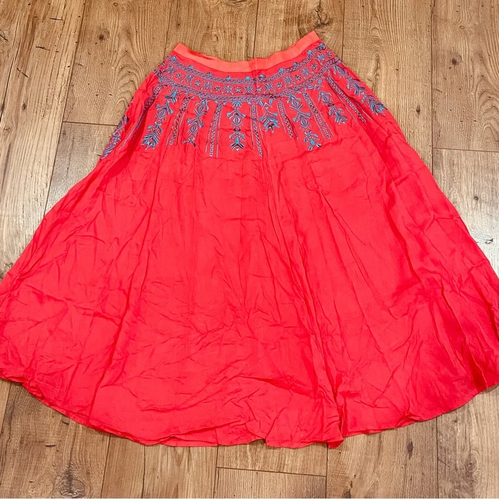 Elizabeth and James Women Size‎ 6 Maxi Skirt Embroidered Red Blue - Picture 2 of 7